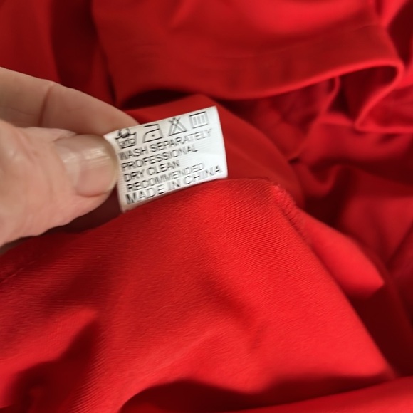 Elegant Red Strapless Evening Gown - Picture 12 of 12